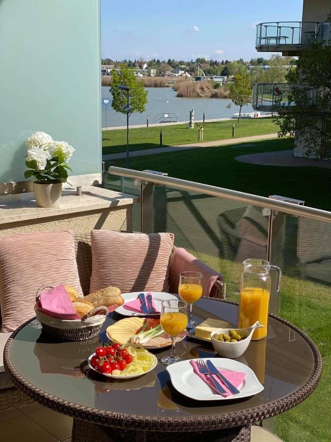 Lake And Spa Apartman Веленце Екстериор снимка