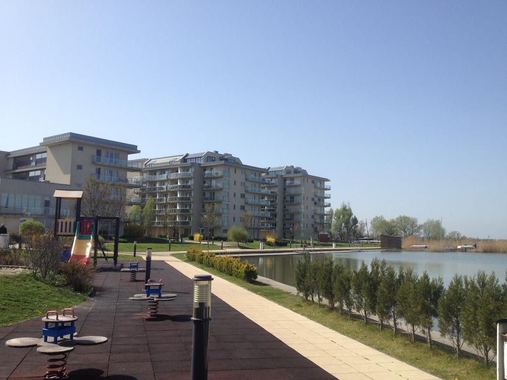 Lake And Spa Apartman Веленце Екстериор снимка