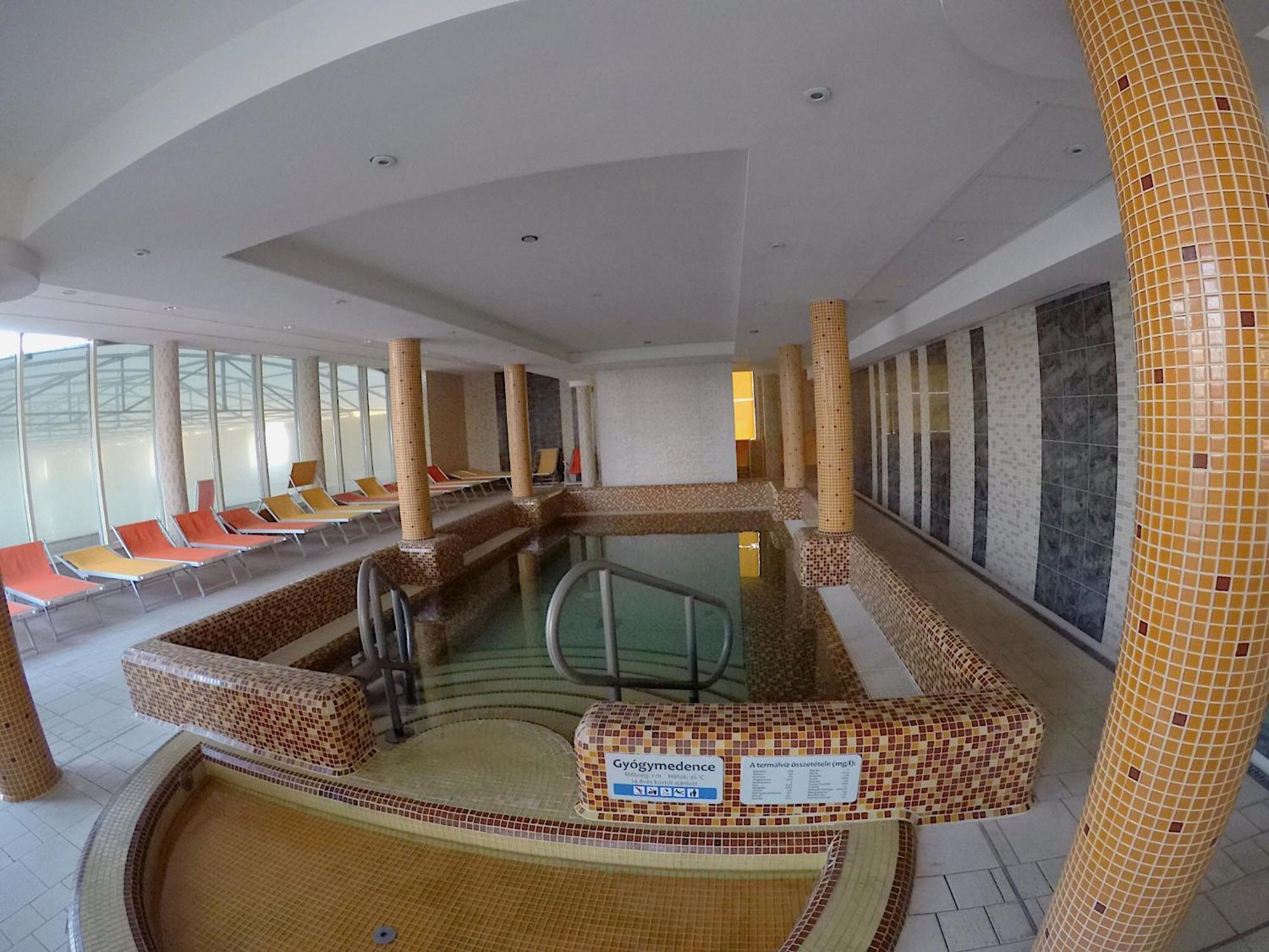 Lake And Spa Apartman Веленце Екстериор снимка